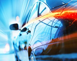 Il settore automotive abbraccia la cybersecurity: calano le vulnerabilità critiche nelle auto