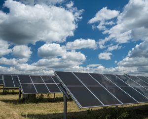 Trovati dispositivi non autorizzati negli inverter solari cinesi