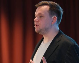 Kaspersky: gli agenti IA cambiano la fiducia aziendale